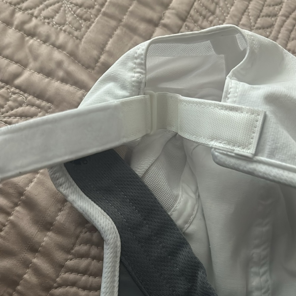 Hat - Picture 3 of 3